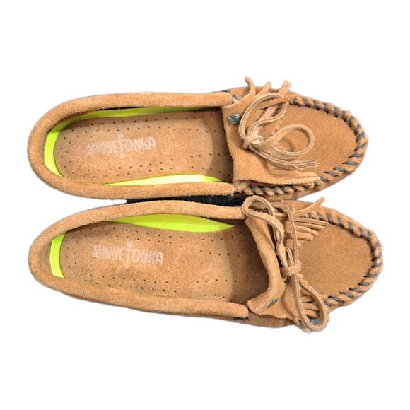 Minnetonka Tan Moccasins, Suede Slip On Comfort Flats Women's Size 7.5 - Picture 5 of 8